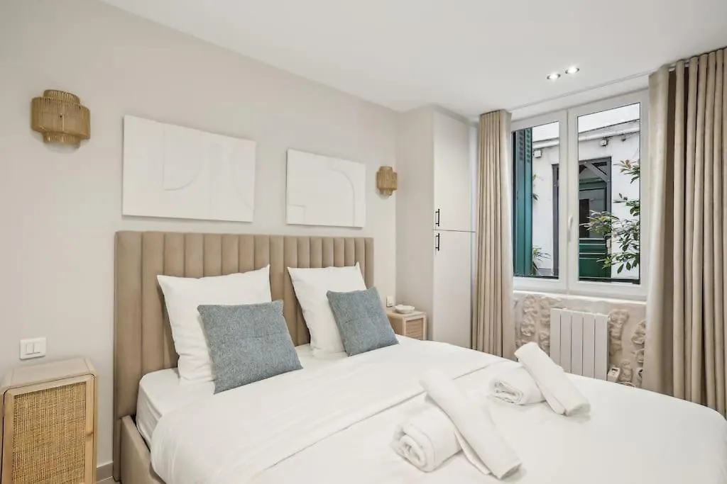 Cozy Nest 2 Steps From The Marais - 4 Pers