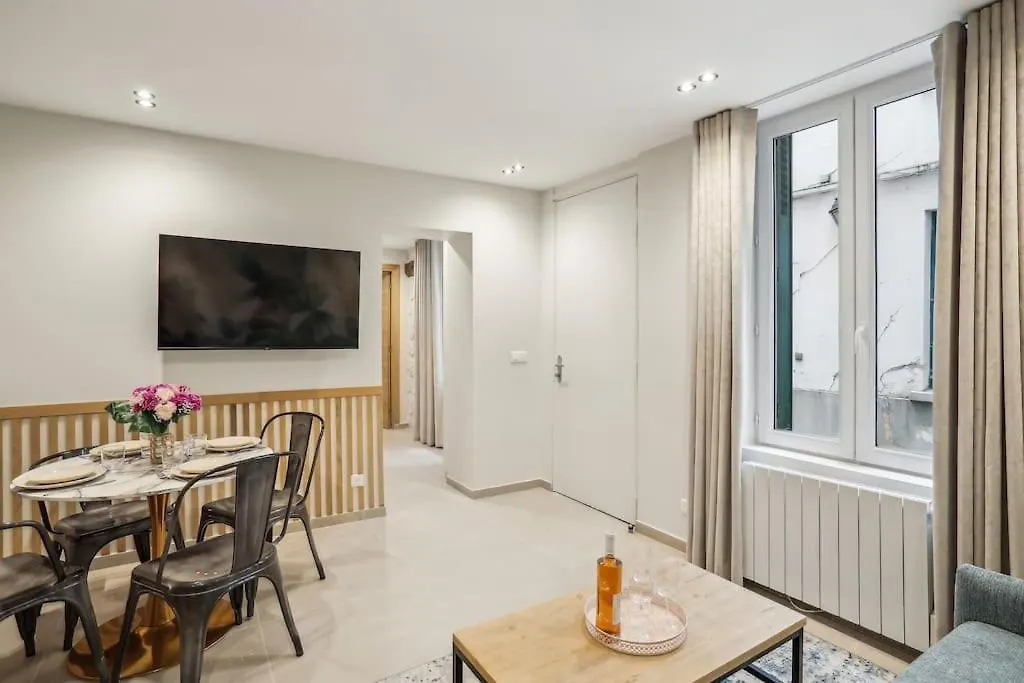 Apartment Cozy Nest 2 Steps From The Marais - 4 Pers Paris